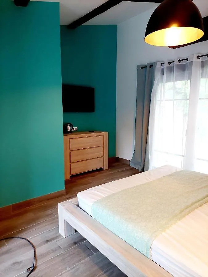 Auberge Du Dom Bormes-les-Mimosas Bed & Breakfast