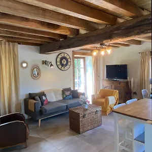 https://le-clos-st-georges.midi-pyreneeshotels.com